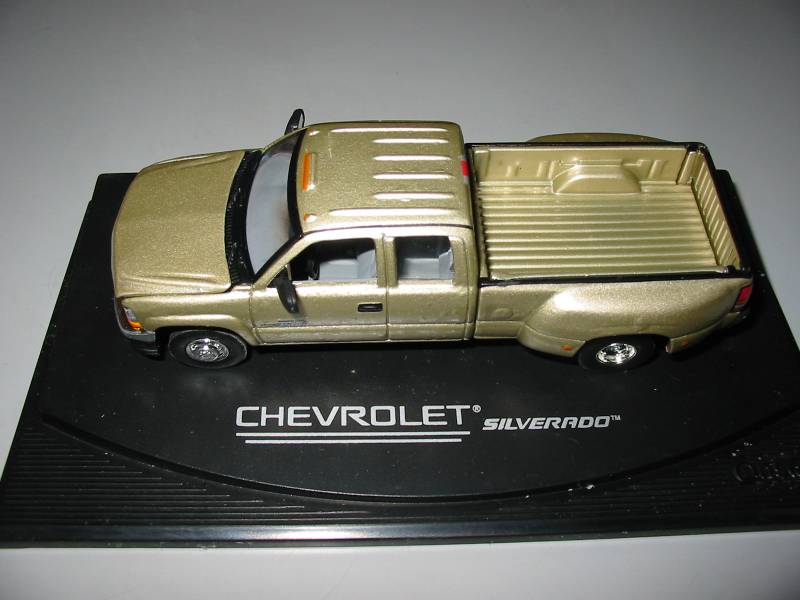 �V�{���[�E�V���o���[�h